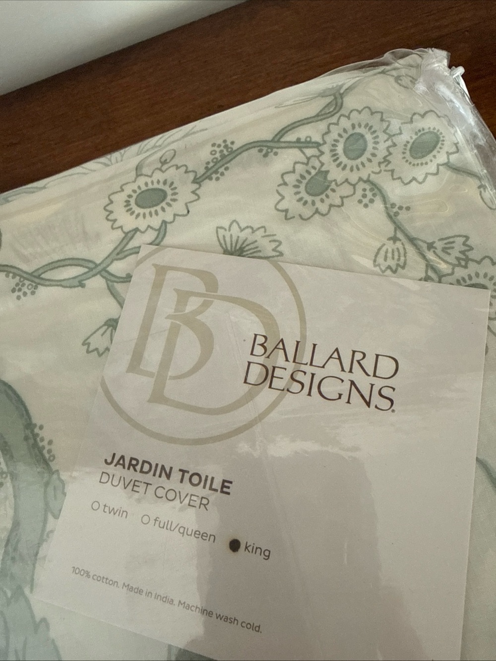 Ballard Designs Jardin Toile Duvet Cover in Pale Green, NEW, king - Picture 2 of 4